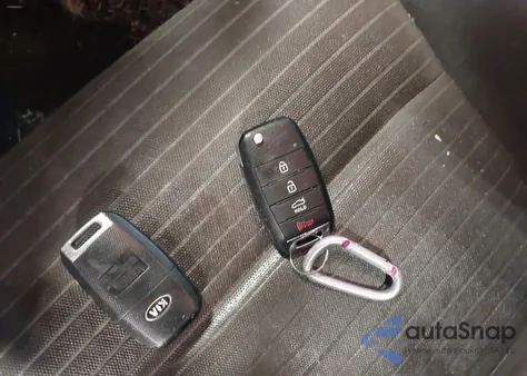 2018 Kia Forte Lx from USA, damaged, VIN 3KPFL4A79JE180740